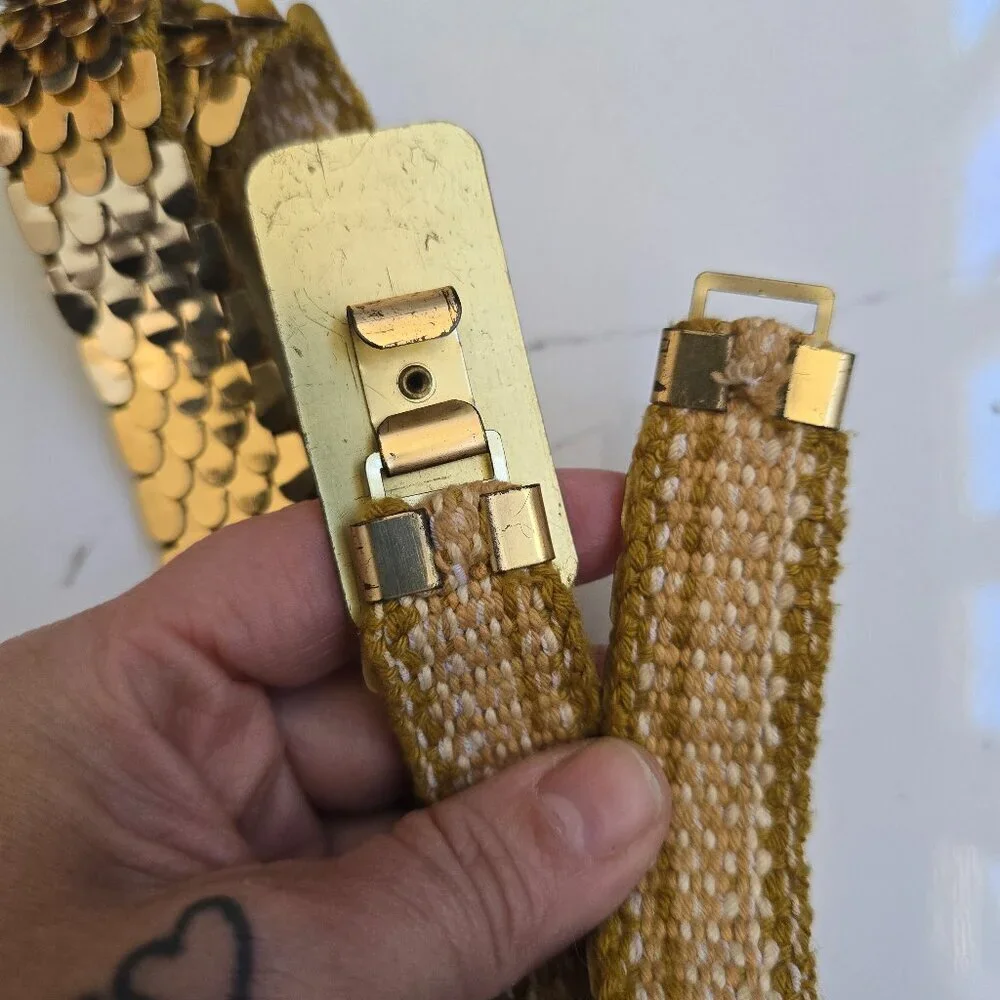 vintage 90's gold tone maximalist mini floral belt